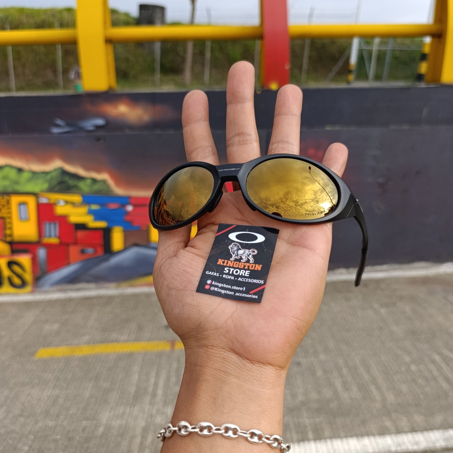 EYE JACKET