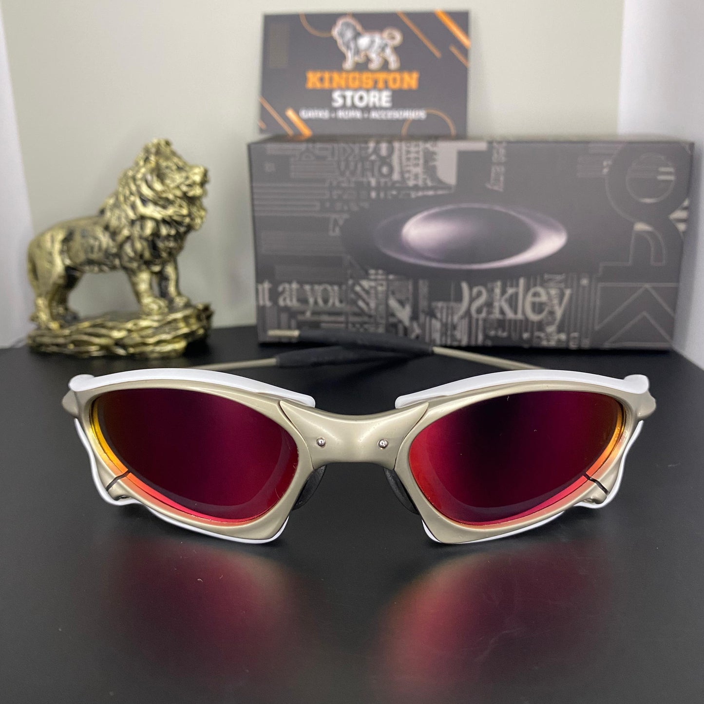 PENNY TORCH + SIDEBLINDERS