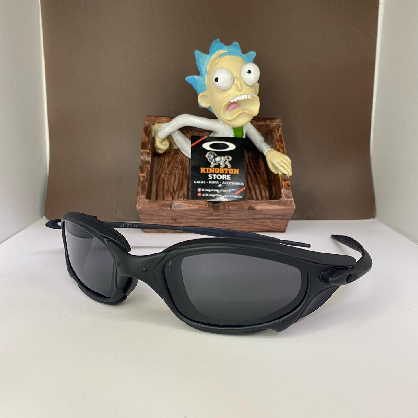 JULIET CARBON + SIDEBLINDERS