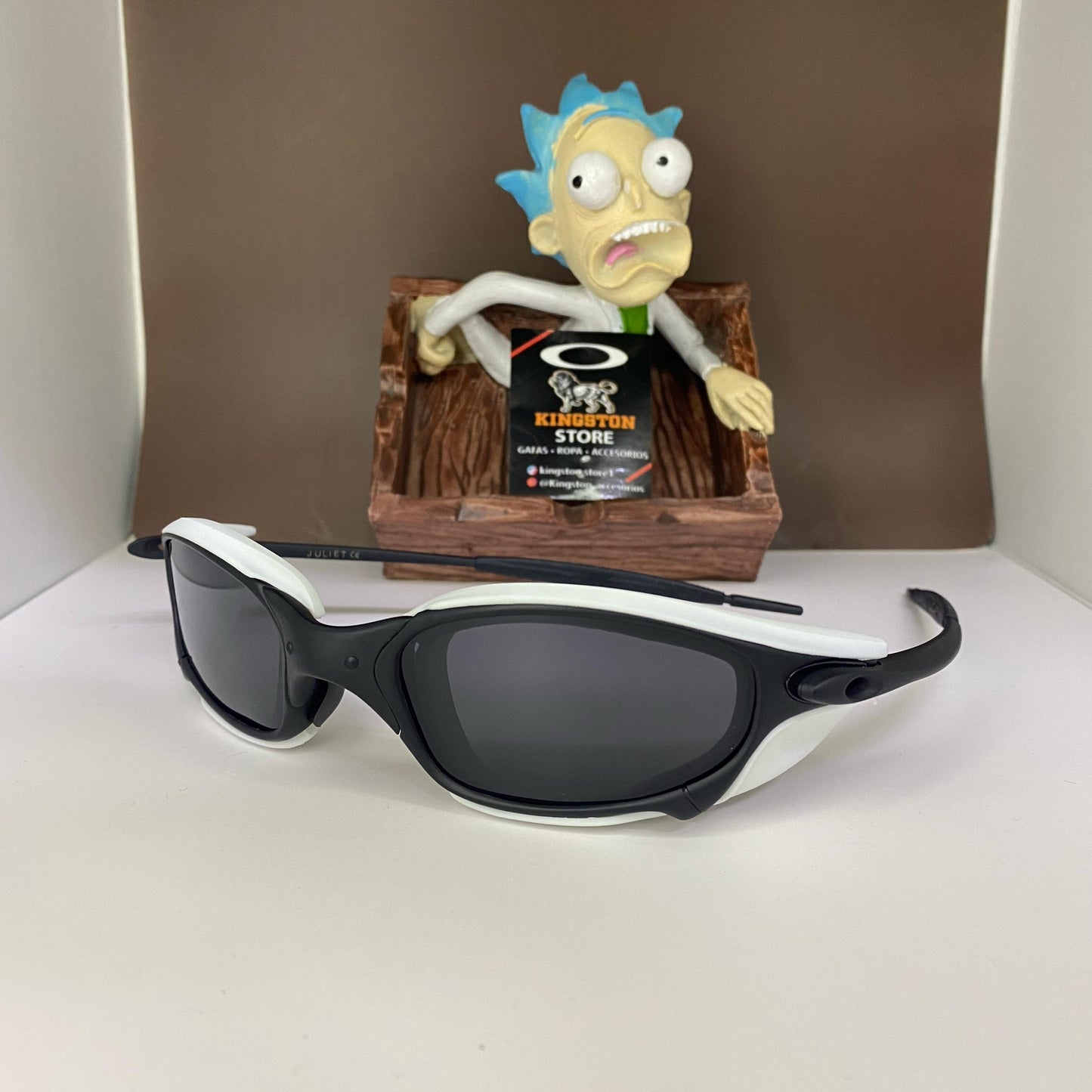 JULIET CARBON + SIDEBLINDERS