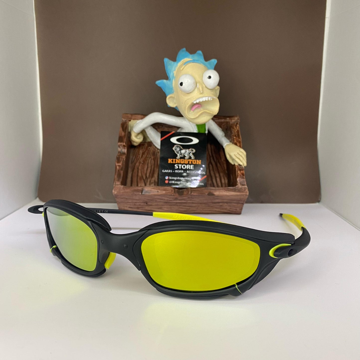 JULIET CARBON + SIDEBLINDERS