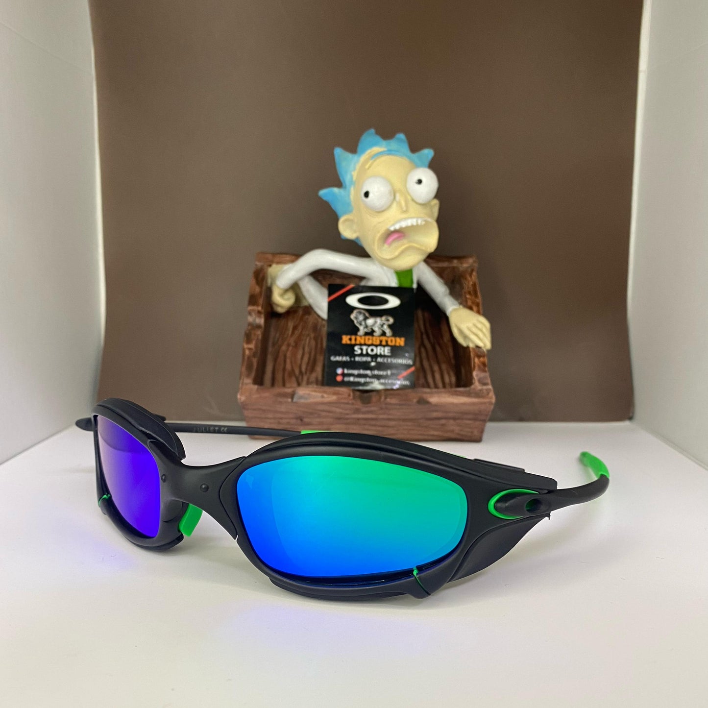 JULIET CARBON + SIDEBLINDERS