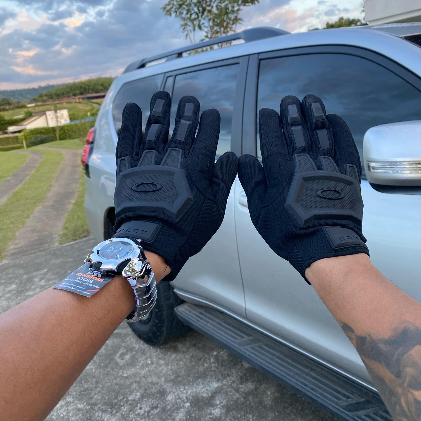 GUANTES