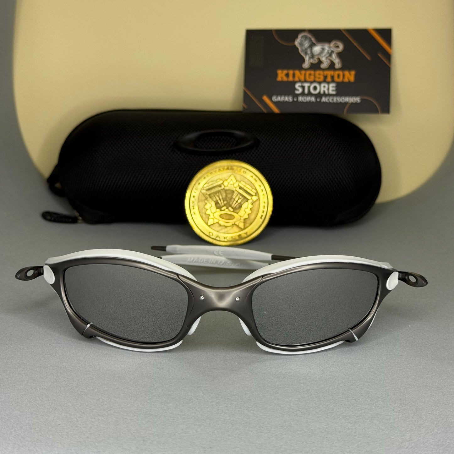 JULIET PLATINO + SIDEBLINDERS