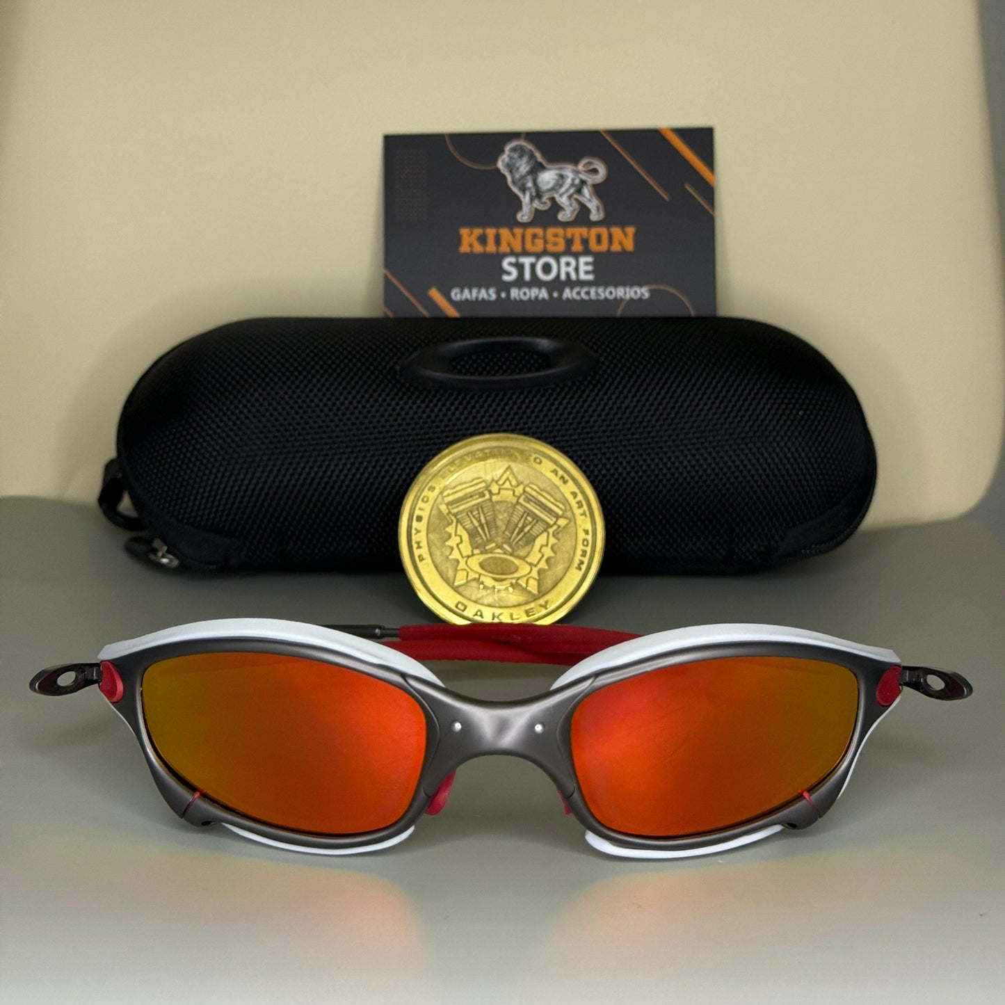 JULIET PLATINO + SIDEBLINDERS