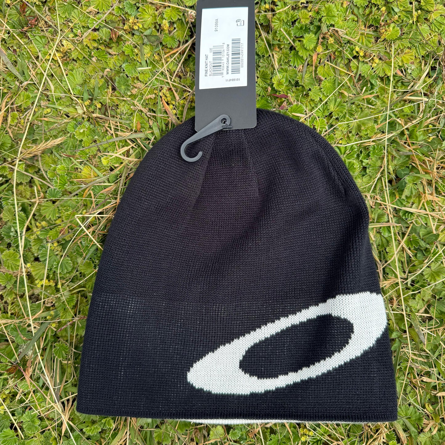 PASAMONTAÑAS NEGRO LOGO BLANCO