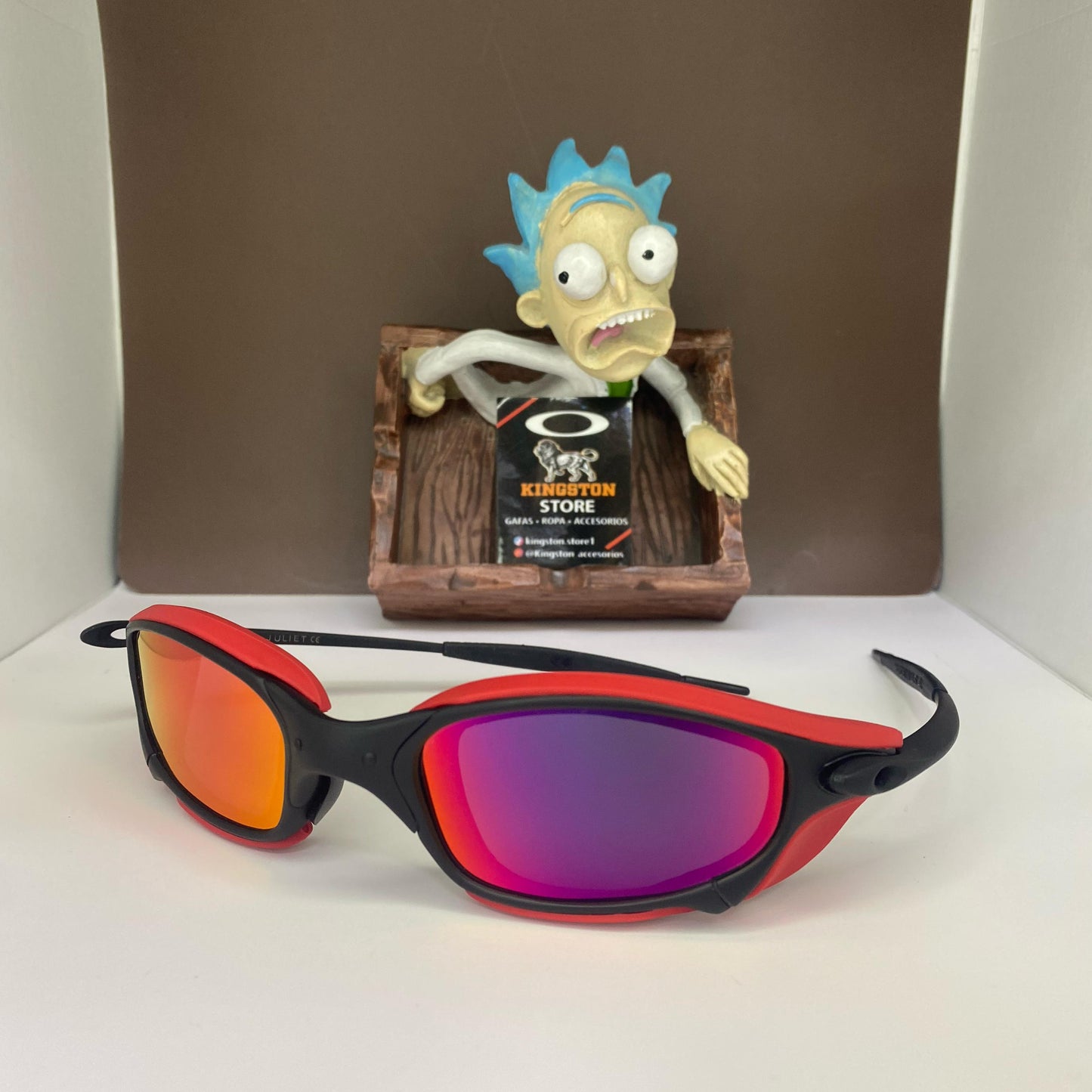JULIET CARBON + SIDEBLINDERS