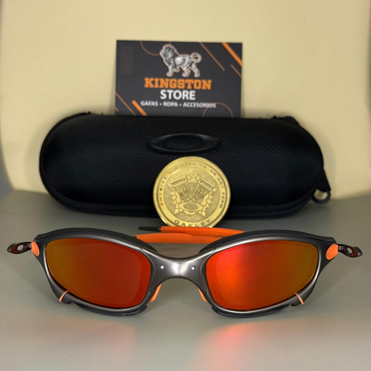 JULIET PLATINO + SIDEBLINDERS