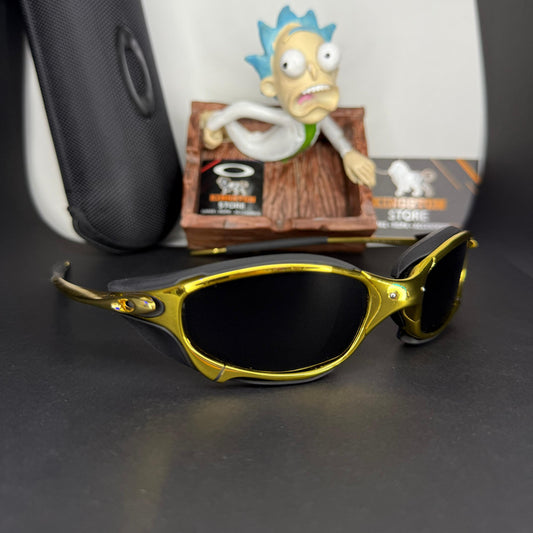 JULIET DORADA + SIDEBLINDERS