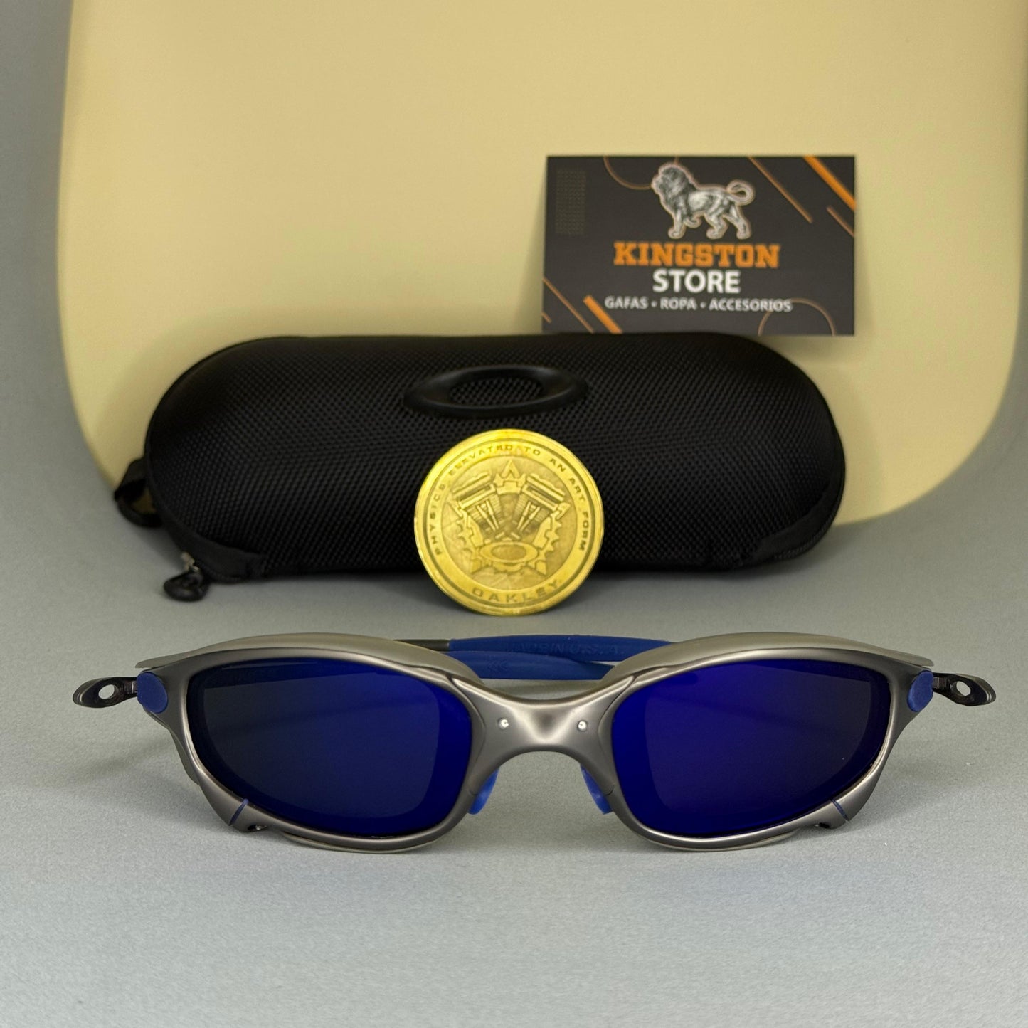 JULIET PLATINO + SIDEBLINDERS