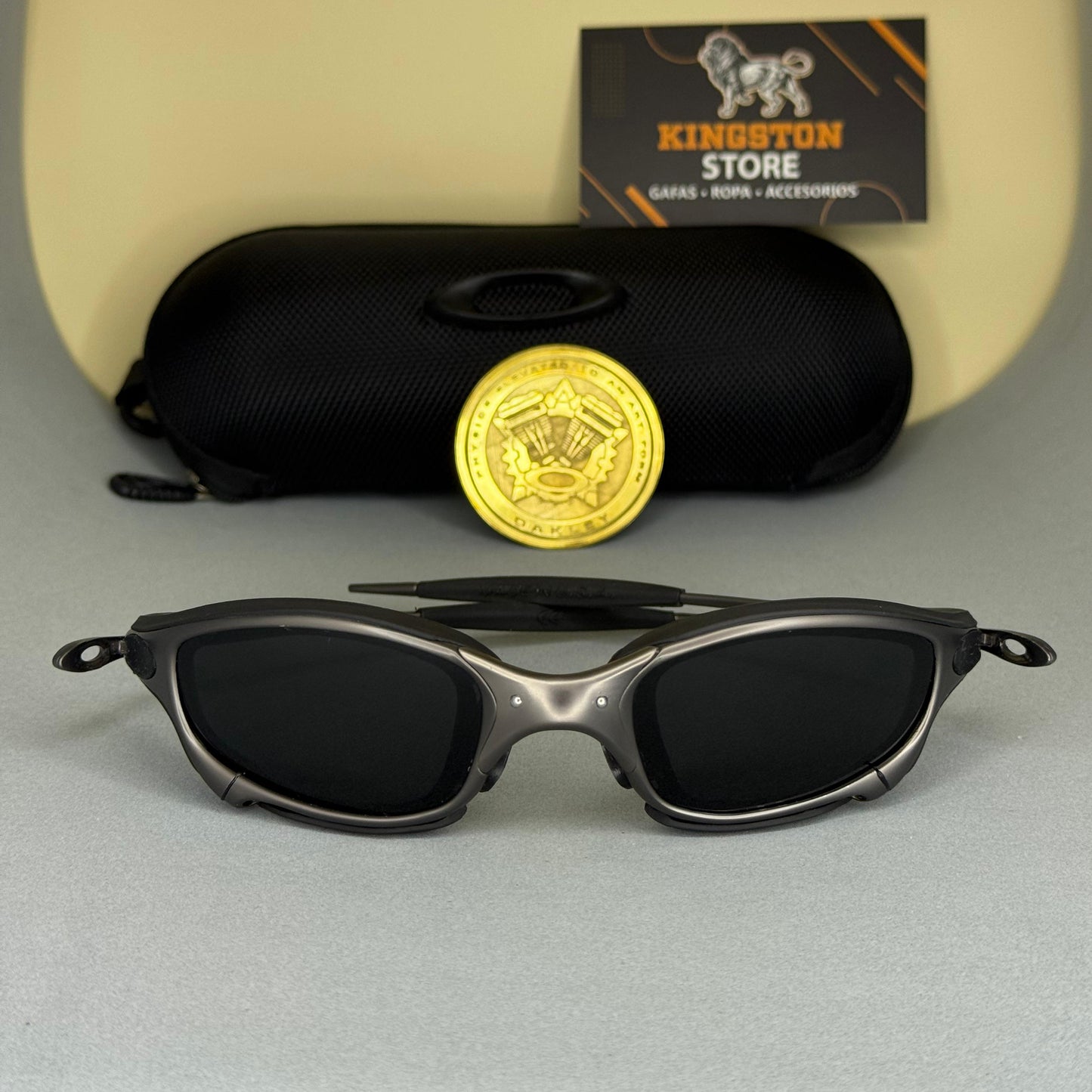 JULIET PLATINO + SIDEBLINDERS