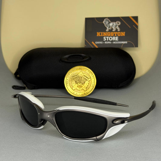 JULIET PLATINO + SIDEBLINDERS