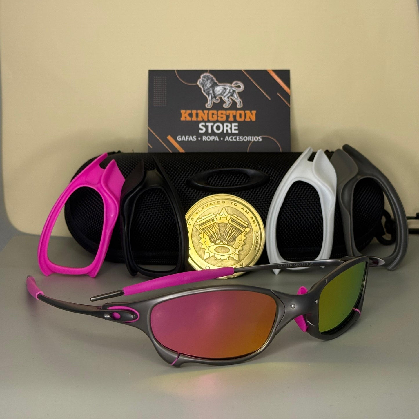 JULIET PLATINO + SIDEBLINDERS