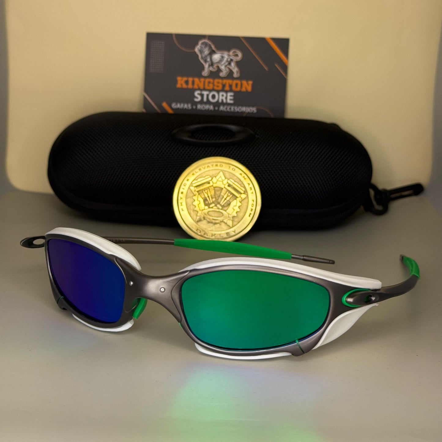 JULIET PLATINO + SIDEBLINDERS