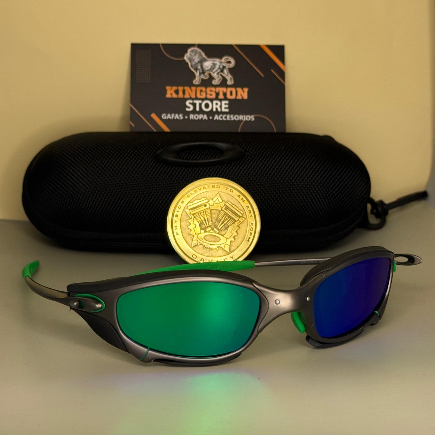 JULIET PLATINO + SIDEBLINDERS