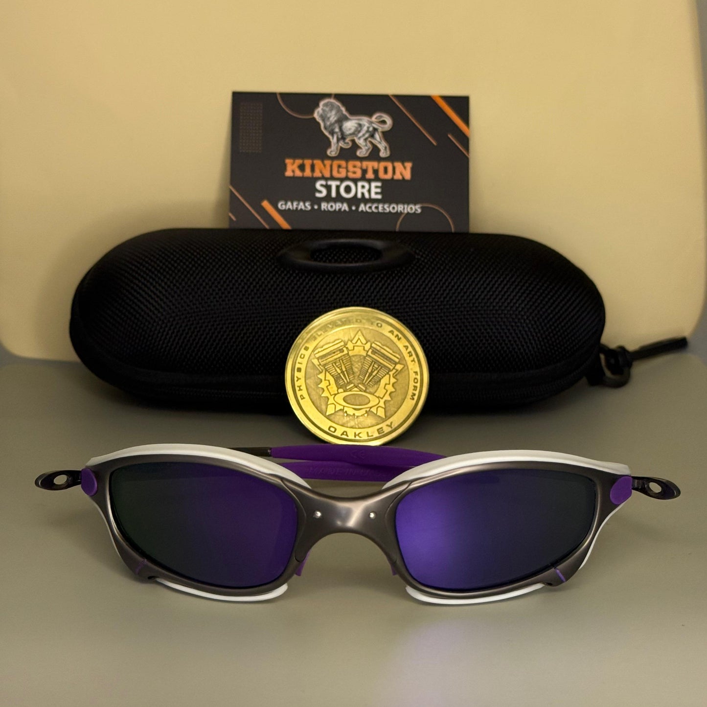 JULIET PLATINO + SIDEBLINDERS