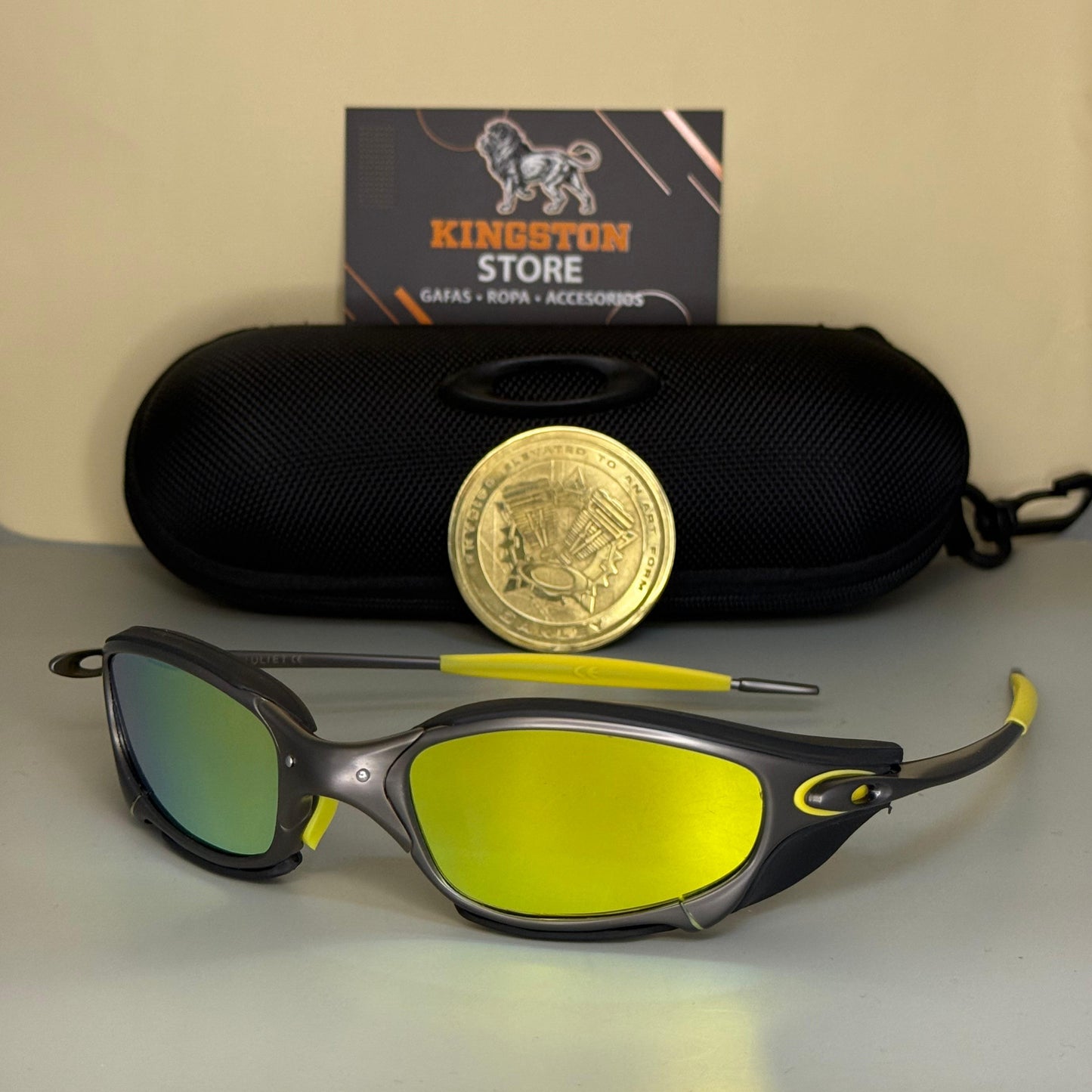 JULIET PLATINO + SIDEBLINDERS