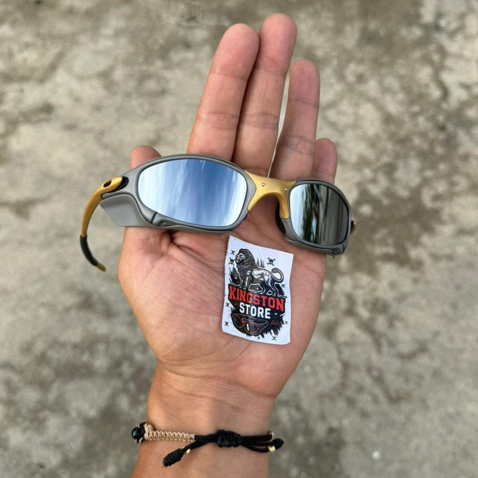 JULIET + SIDEBLINDERS