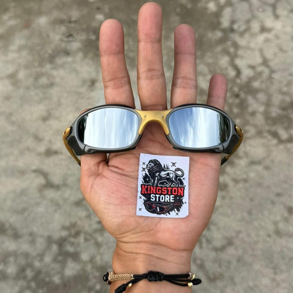 JULIET + SIDEBLINDERS