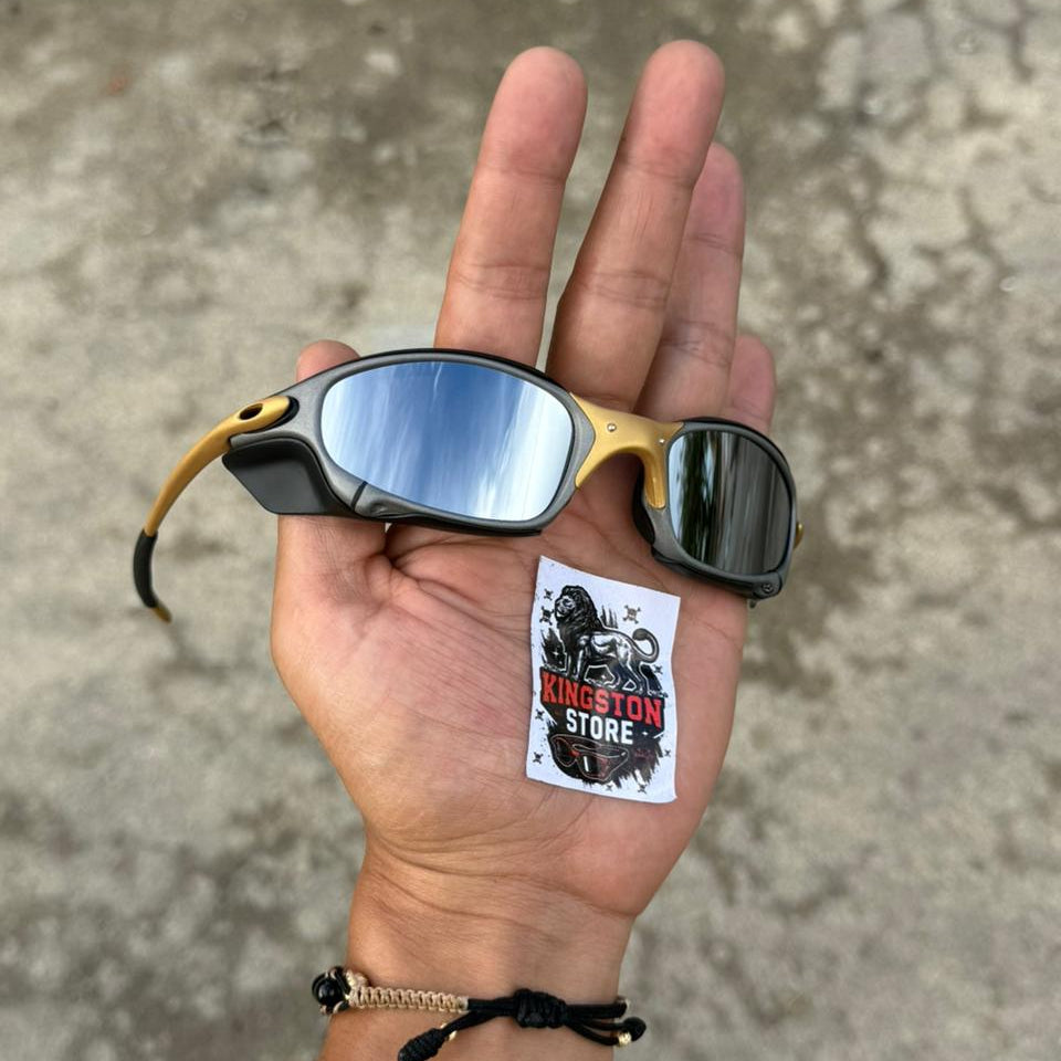 JULIET + SIDEBLINDERS