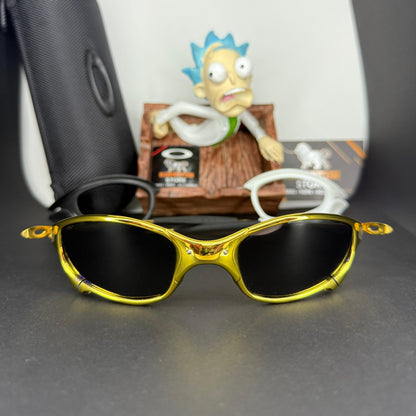 JULIET DORADA + SIDEBLINDERS