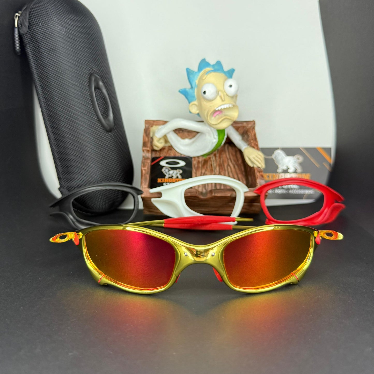 JULIET DORADA + SIDEBLINDERS
