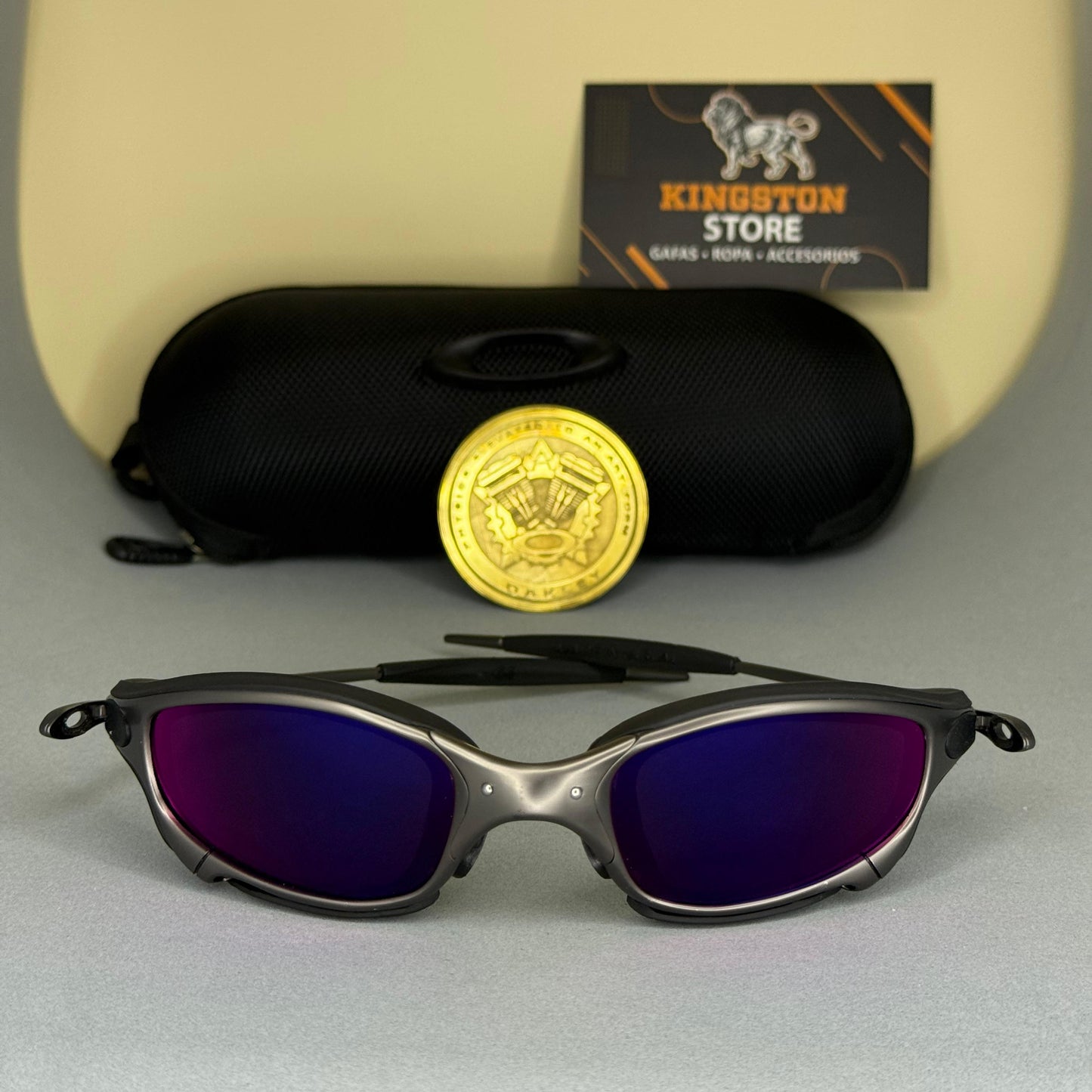 JULIET PLATINO + SIDEBLINDERS