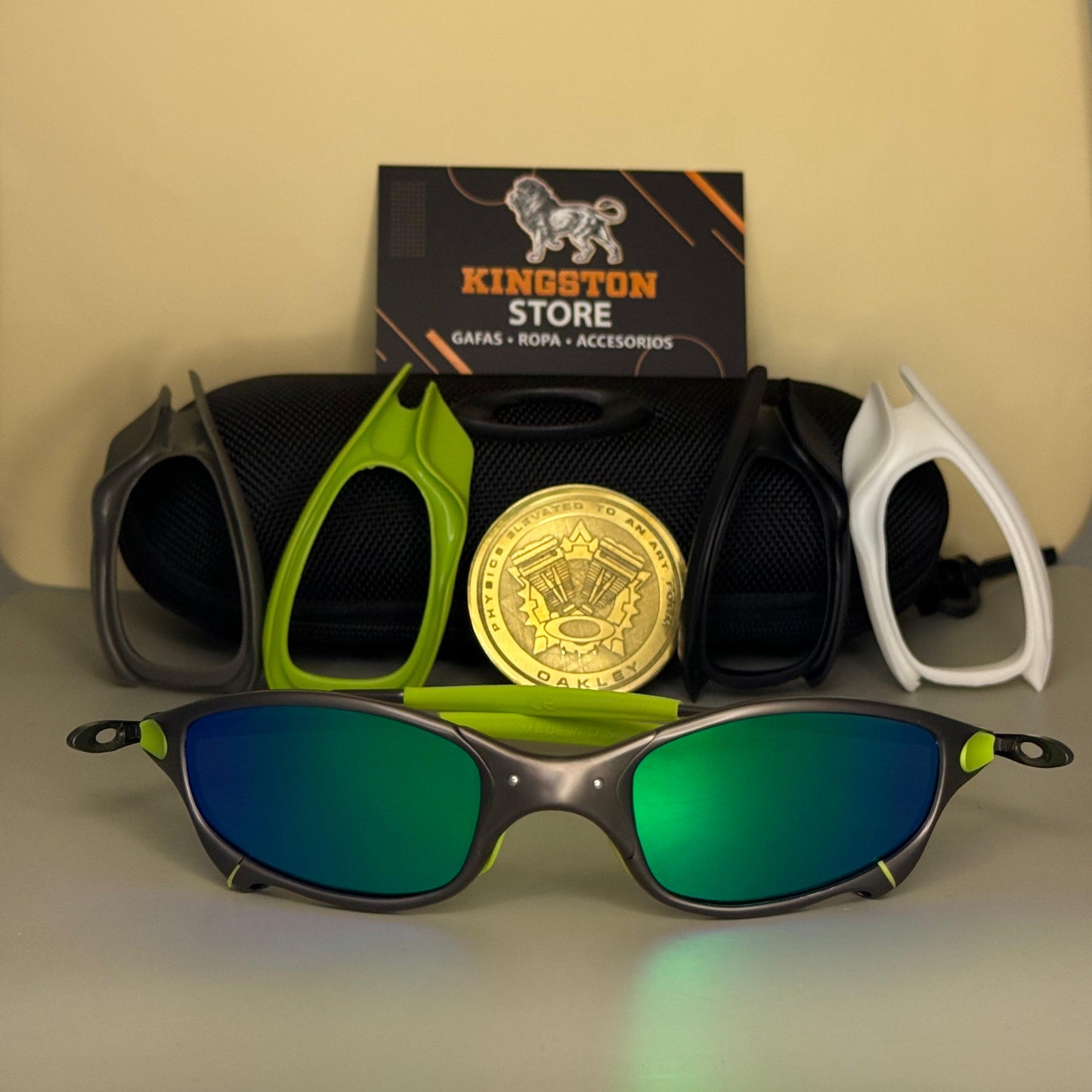 JULIET PLATINO + SIDEBLINDERS