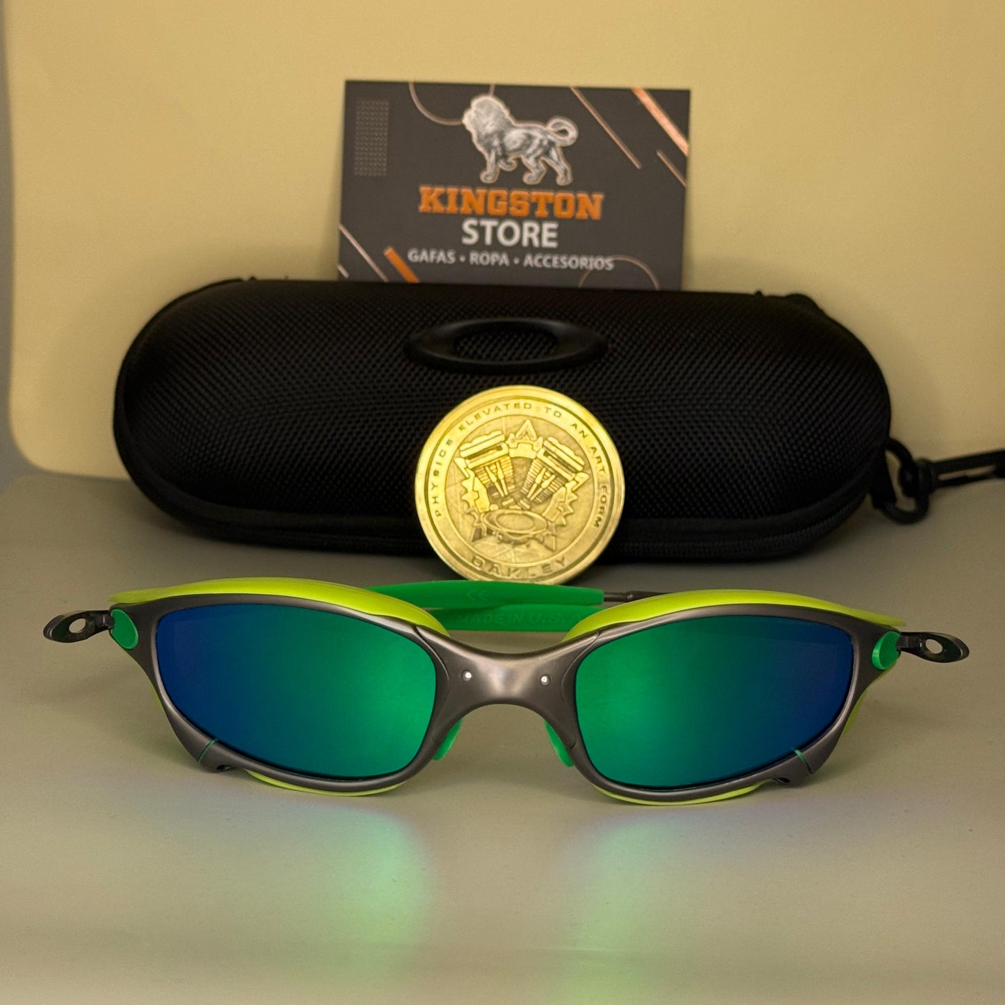 JULIET PLATINO + SIDEBLINDERS