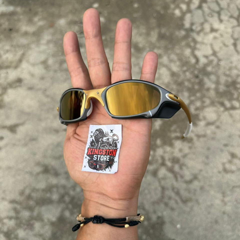 JULIET + SIDEBLINDERS
